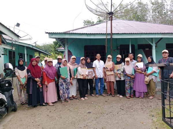 Pantarlih Kotasiantar Coklit Pertama di Rumah Lurah