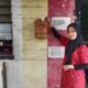 Lurah Kotasiantar Membagikan Kotak Saran di Setiap Lingkungan
