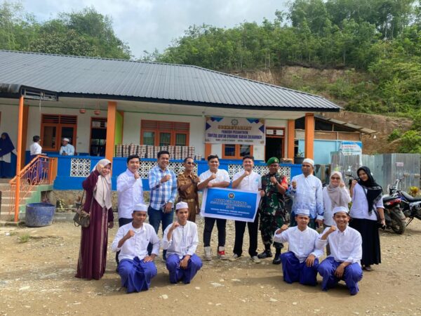 Lurah Kota Siantar Hadiri Launching Program MBG (Makan Bergizi Gratis) di Pondok Pesantren Tahfidz Syahrani Bariah Zulkarnaen